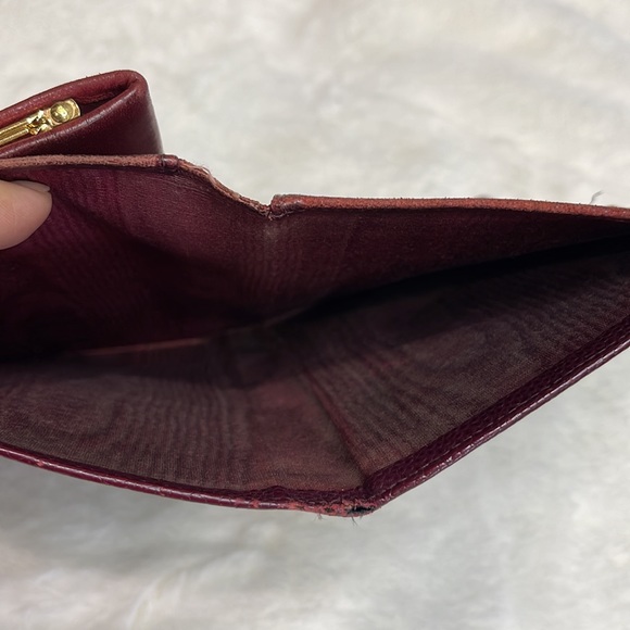 Chanel Raspberry Caviar long bifold wallet with front snap - Picture 12 of 15